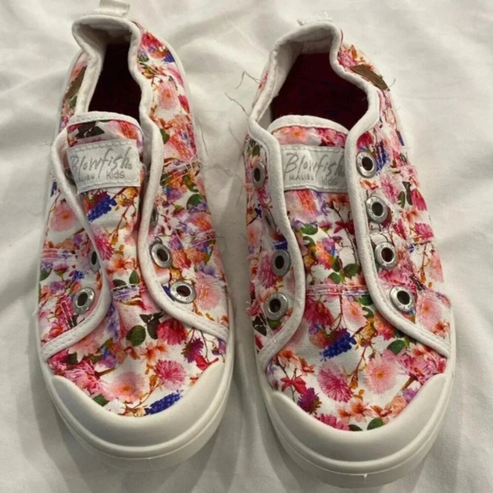 Blowfish Distressed Floral Laceless low rider sneakerskids size 2